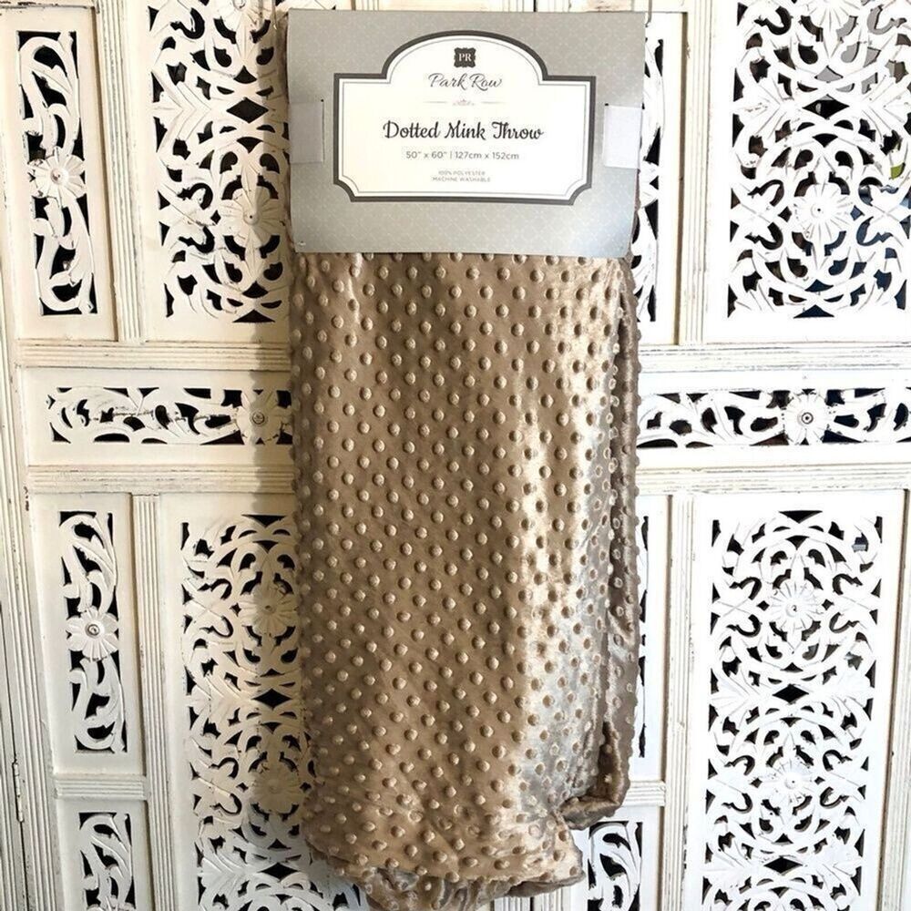Park Row 3-D Minky Dot Throw Blanket  Mauve– 50" x 60" Vintage Vibe